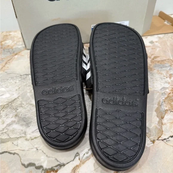 NWT Adidas Adilette comfort Slide Sandals gender neutral men 9 women 10 - Picture 2 of 5
